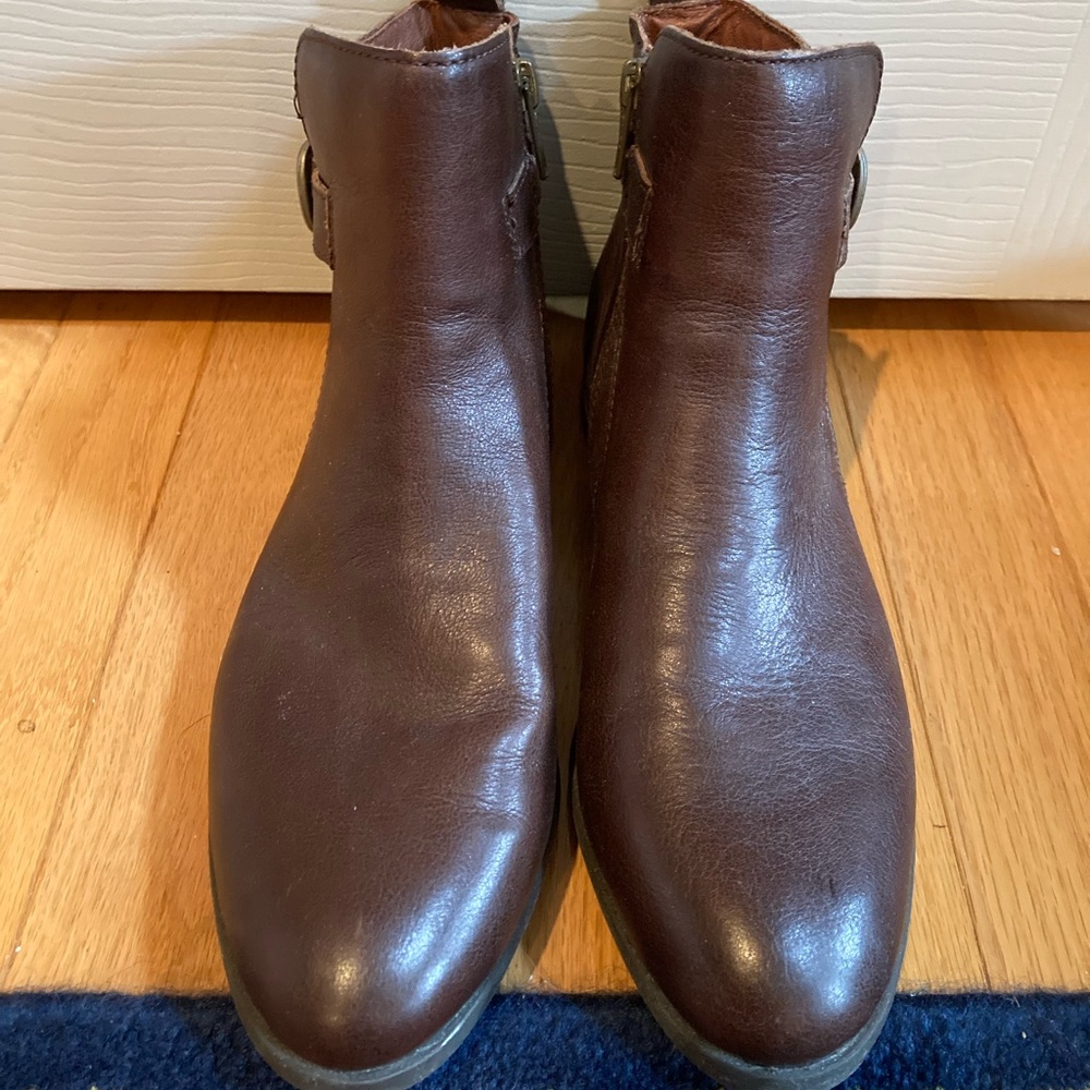 EUC Born boots